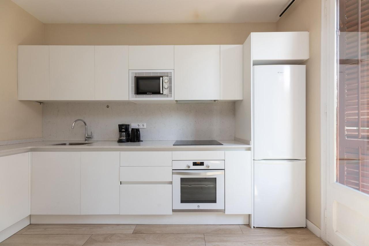 Aparteasy - Family 4-Bedroom Apartment Barcelona Exterior photo