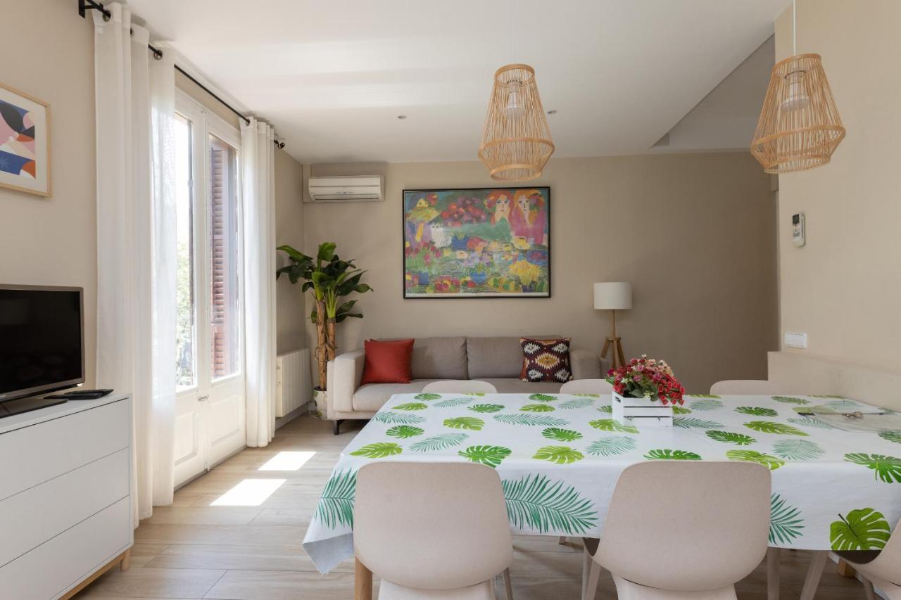 Aparteasy - Family 4-Bedroom Apartment Barcelona Exterior photo
