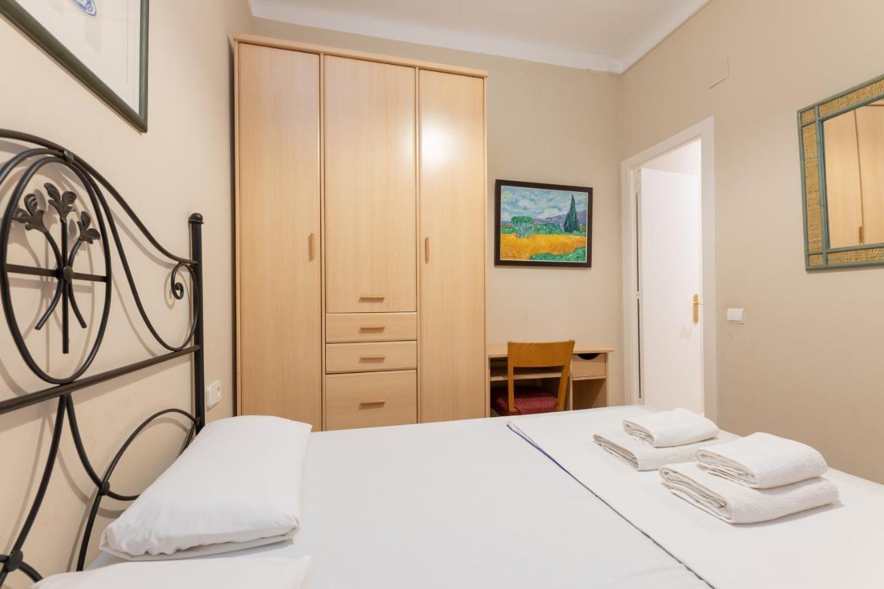 Aparteasy - Family 4-Bedroom Apartment Barcelona Exterior photo