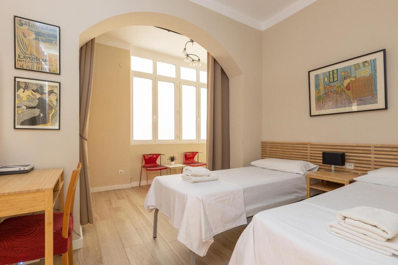 Aparteasy - Family 4-Bedroom Apartment Barcelona Exterior photo